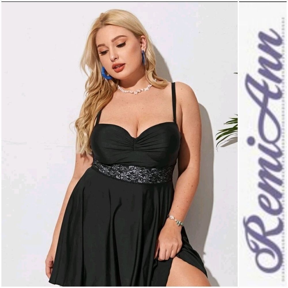Plus Lace Insert Ruffle Hem Bikini Swimsuit